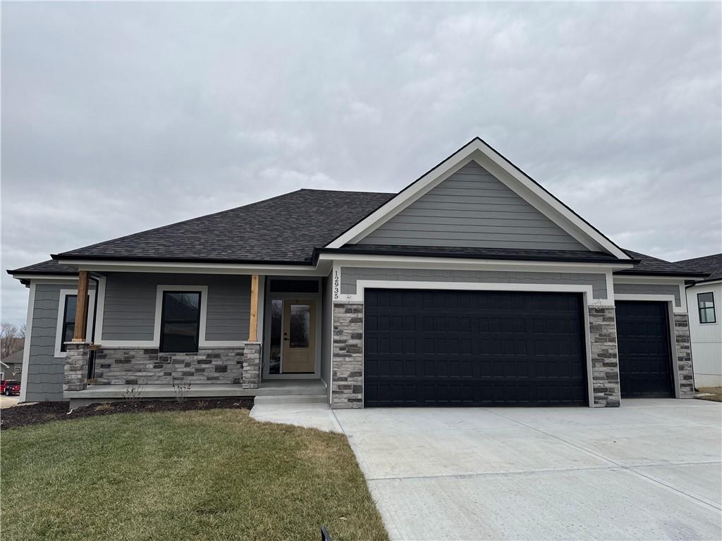 Listing Photo MLS #HMS2481394