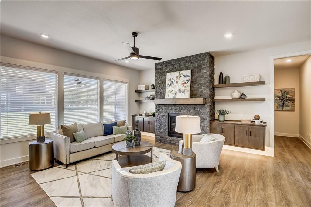 Listing Photo MLS #HMS2486307