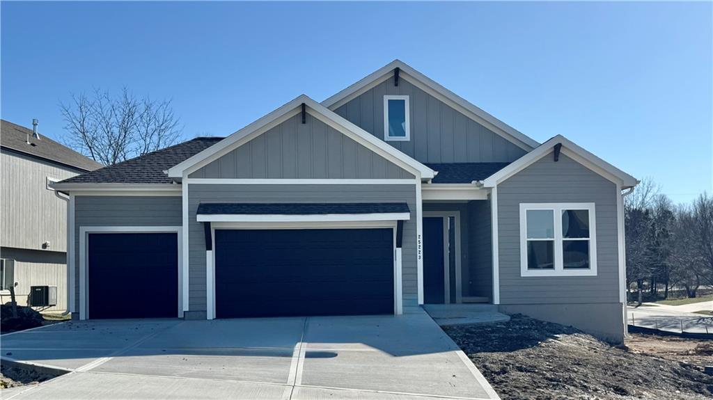 Listing Photo MLS #HMS2498076