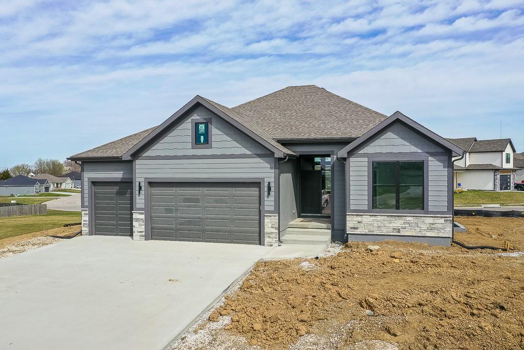 Listing Photo MLS #HMS2501522