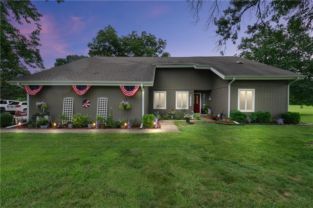 Listing Photo MLS #HMS2503172