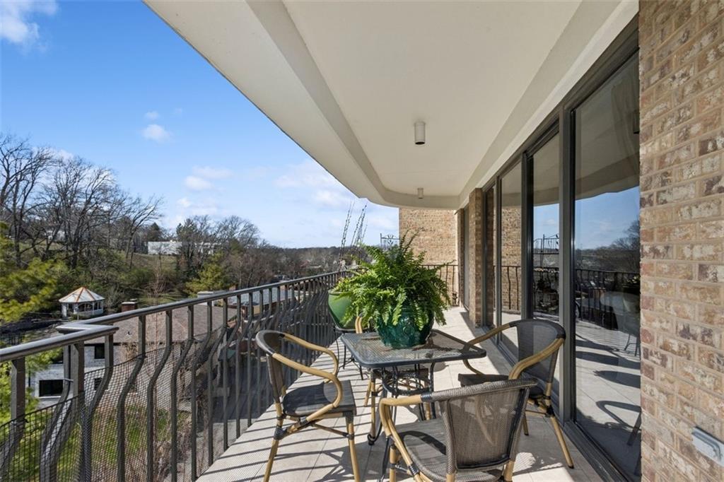 Listing Photo MLS #HMS2505742