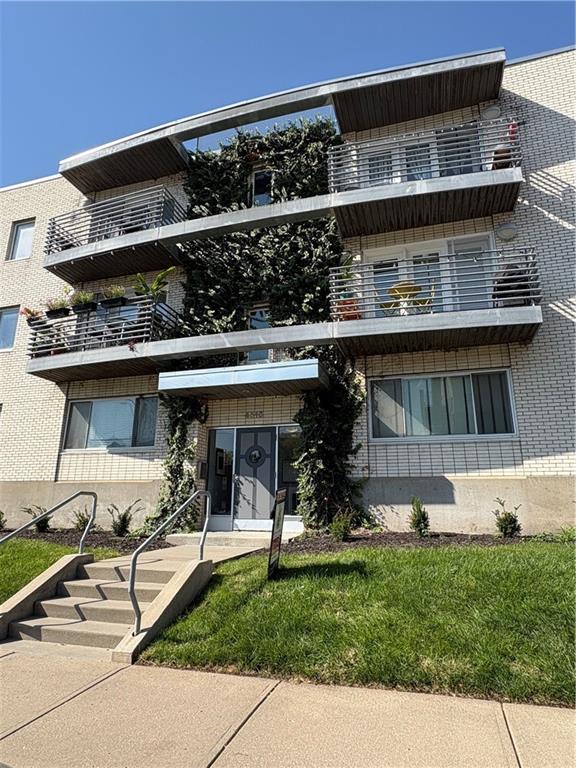 Listing Photo MLS #HMS2508940