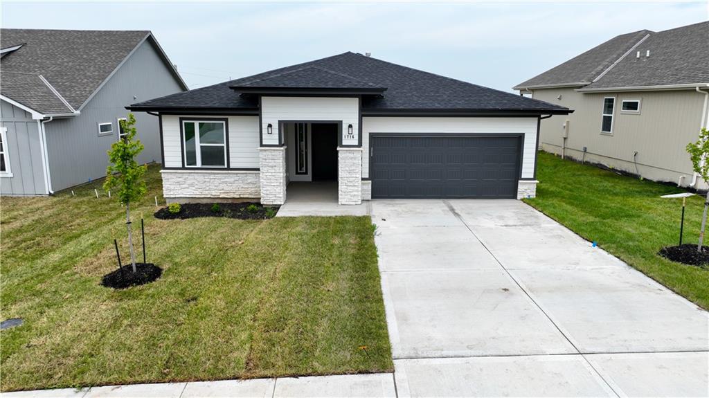 Listing Photo MLS #HMS2509633