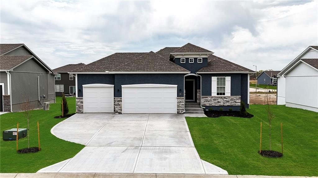 Listing Photo MLS #HMS2511893