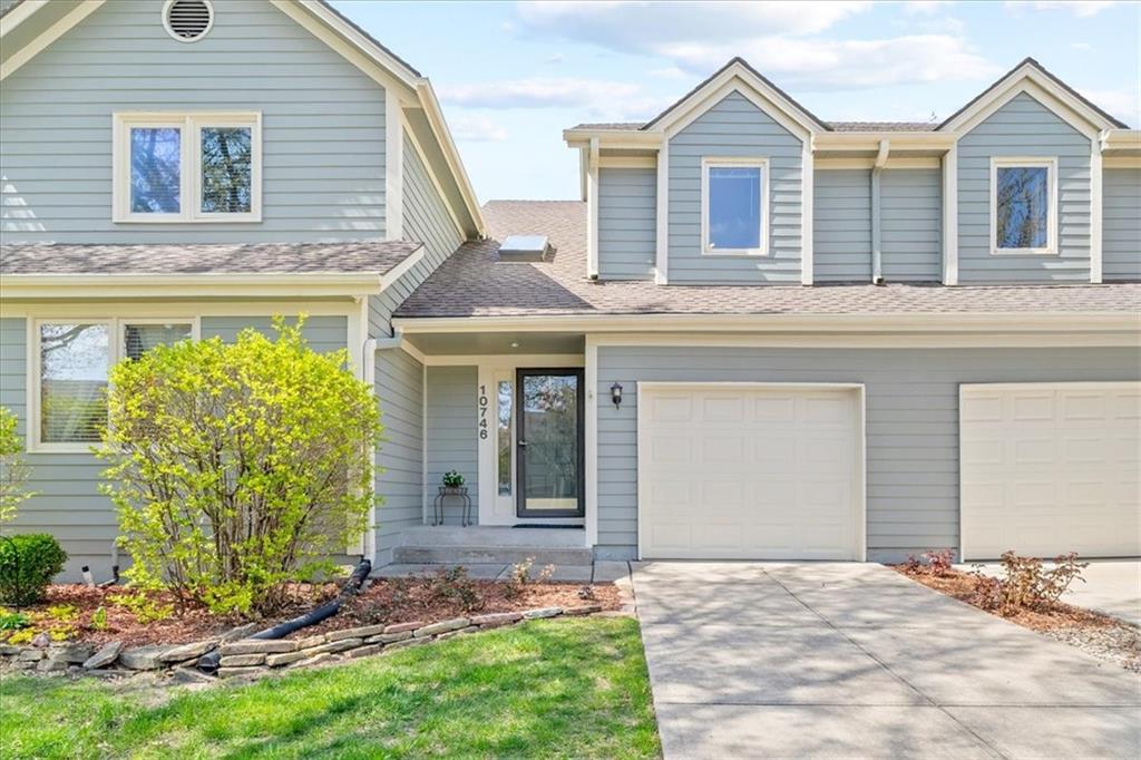 Listing Photo MLS #HMS2512736