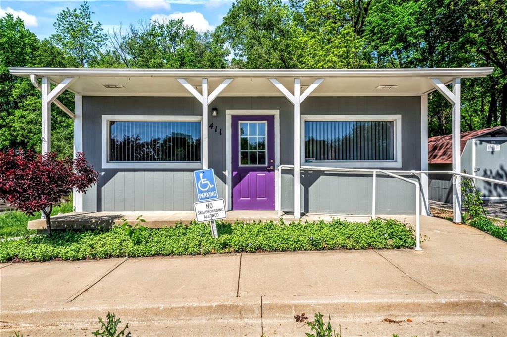 Listing Photo MLS #HMS2512891