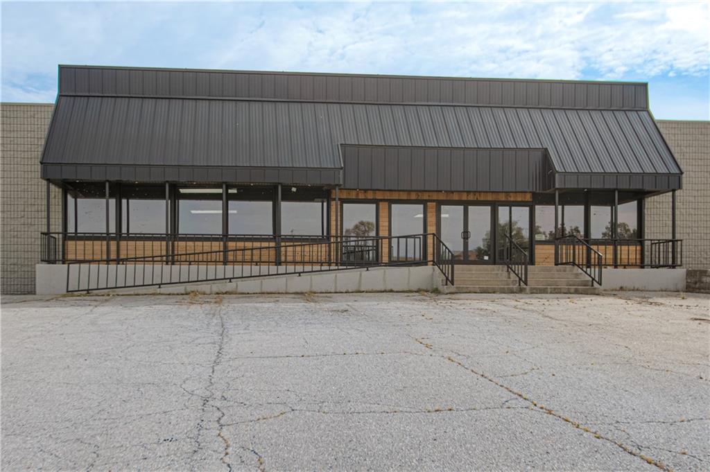Listing Photo MLS #HMS2513084