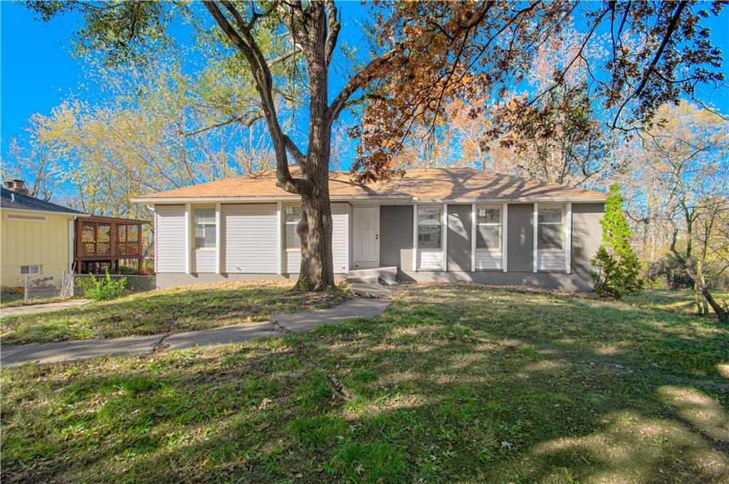 Listing Photo MLS #HMS2520382