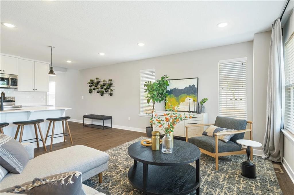 Listing Photo MLS #HMS2522547
