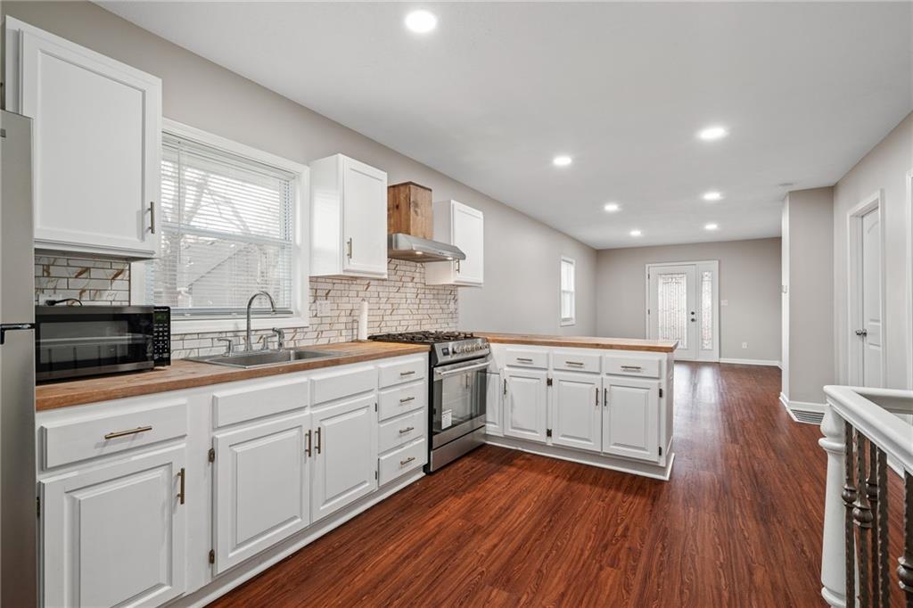 Listing Photo MLS #HMS2522823