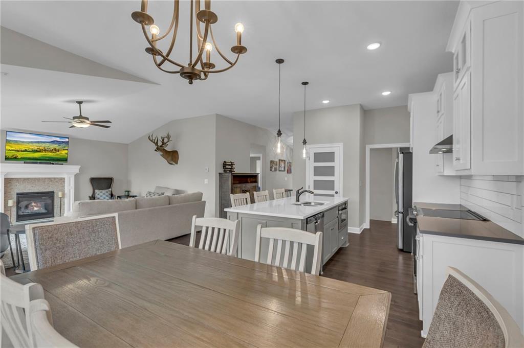 Listing Photo MLS #HMS2523814