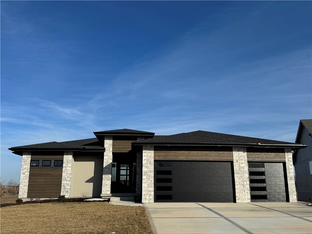 Listing Photo MLS #HMS2523916