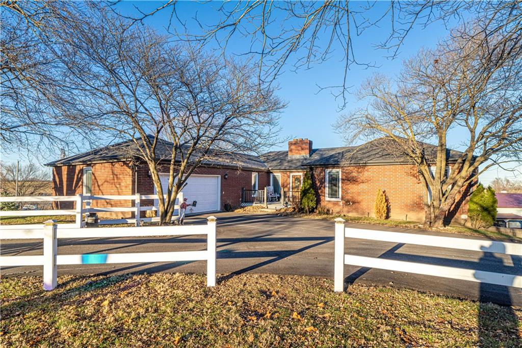 Listing Photo MLS #HMS2524127