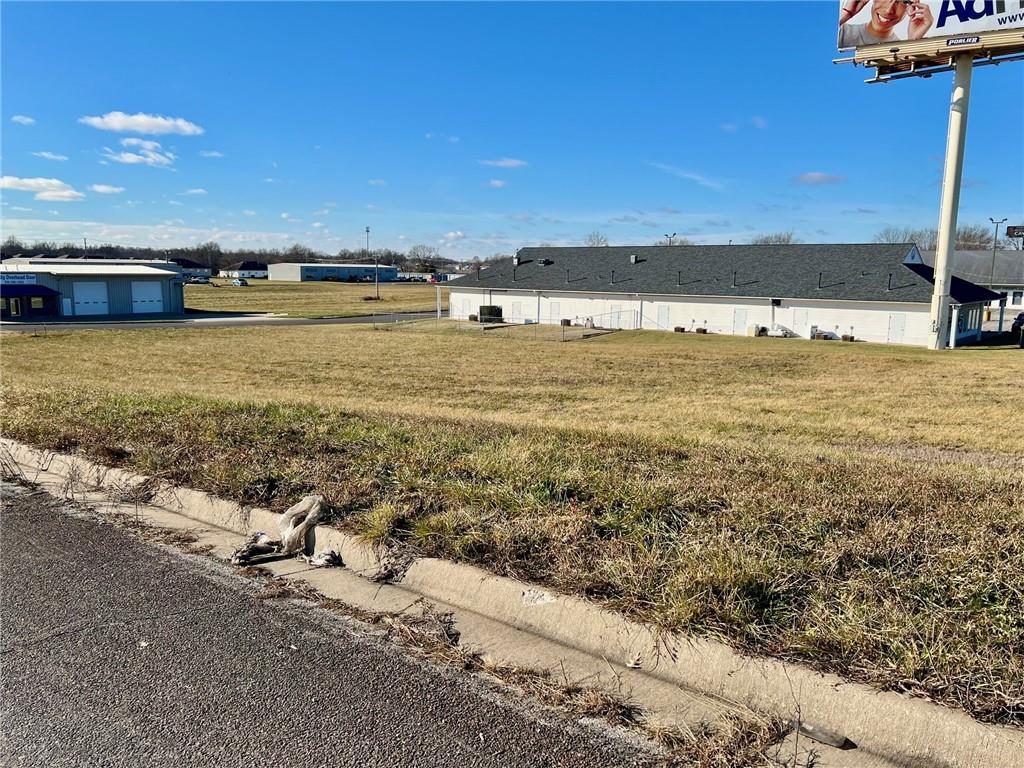 Listing Photo MLS #HMS2524561