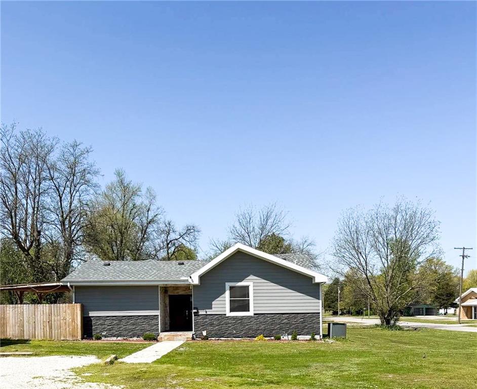 Listing Photo MLS #HMS2524806