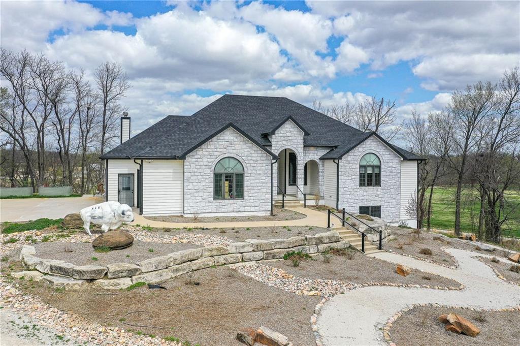 Listing Photo MLS #HMS2525150