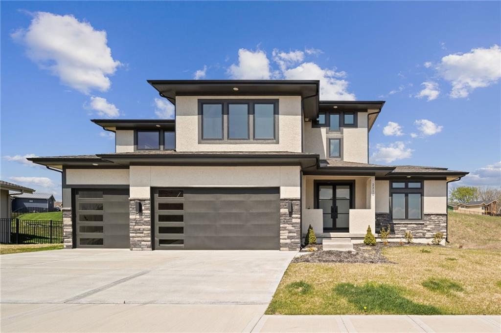 Listing Photo MLS #HMS2526086