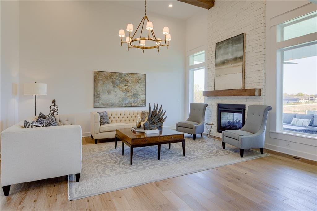 Listing Photo MLS #HMS2526423