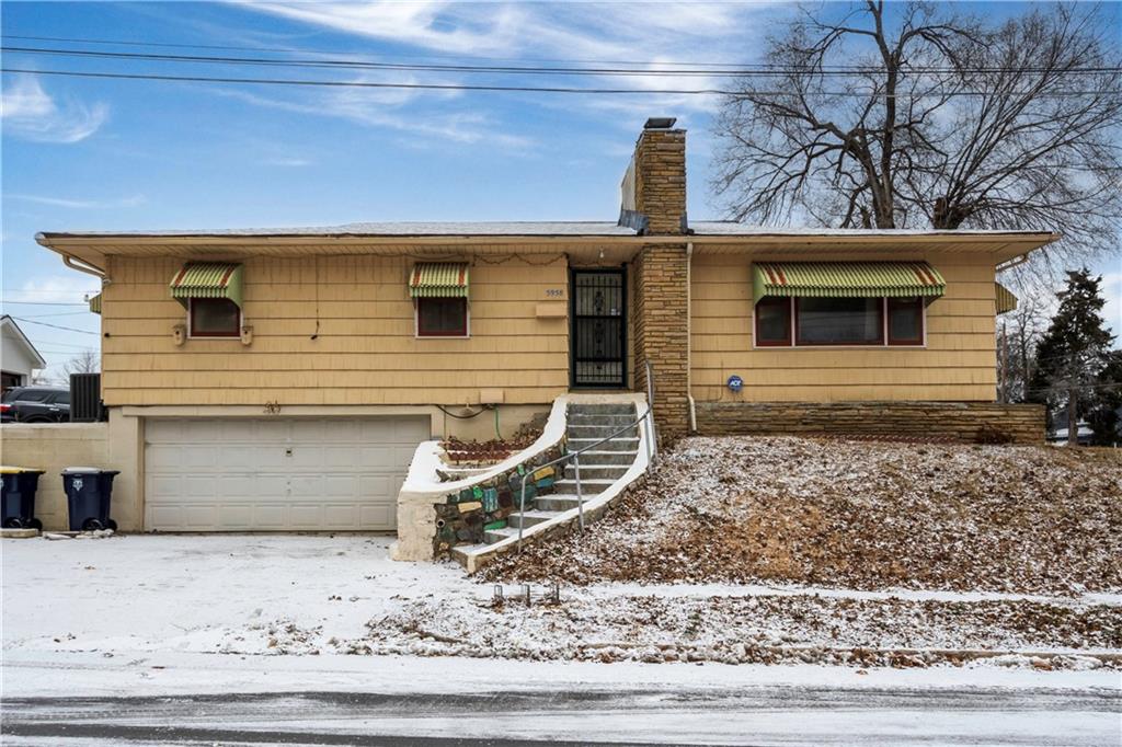 Listing Photo MLS #HMS2527137