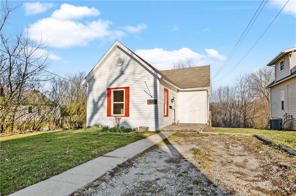 Listing Photo MLS #HMS2527290