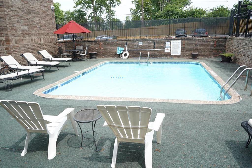 Listing Photo MLS #HMS2527698