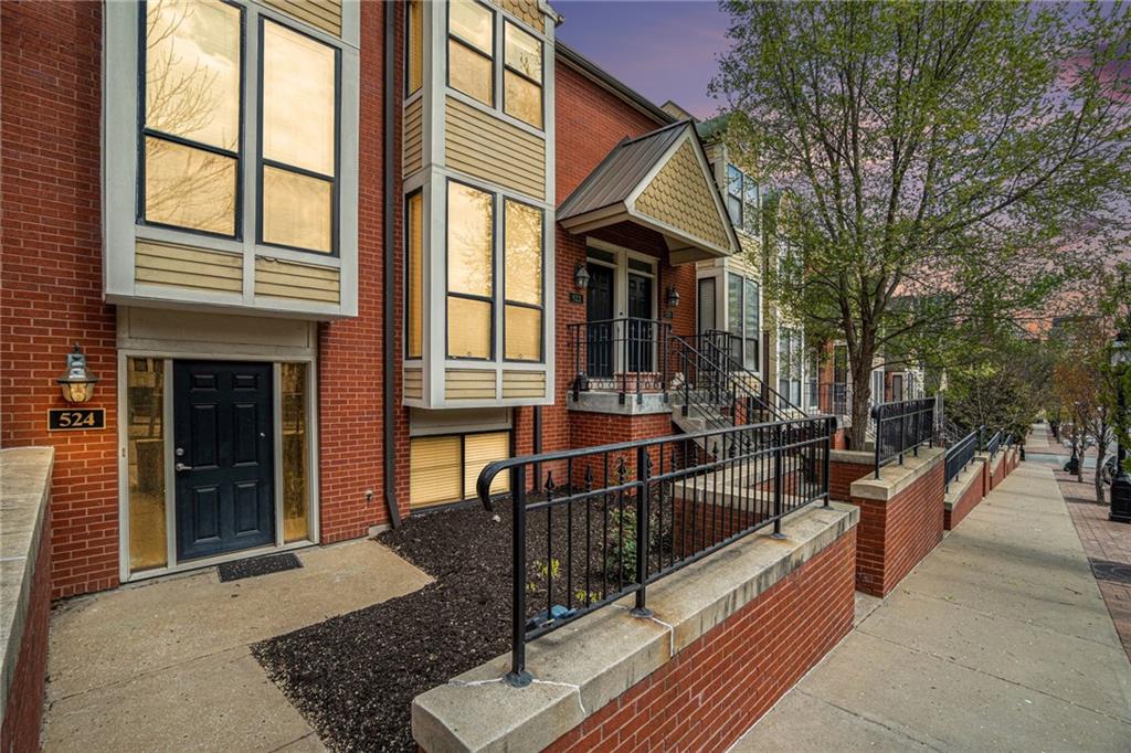 Listing Photo MLS #HMS2527725