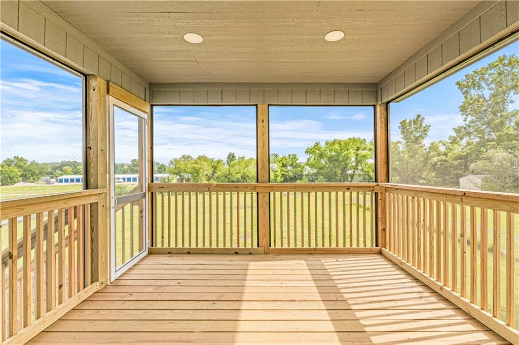 Listing Photo MLS #HMS2528510