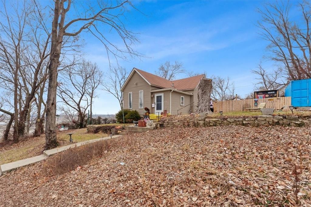 Listing Photo MLS #HMS2530633