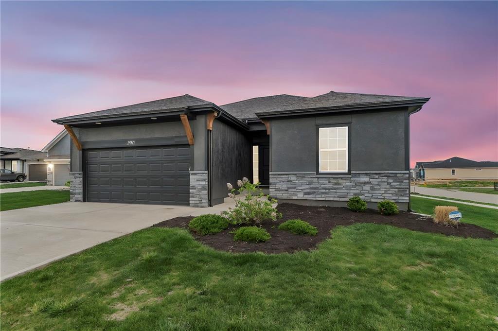 Listing Photo MLS #HMS2531312