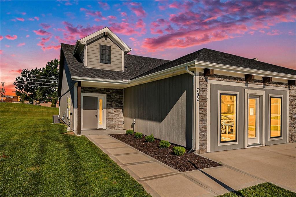 Listing Photo MLS #HMS2531588