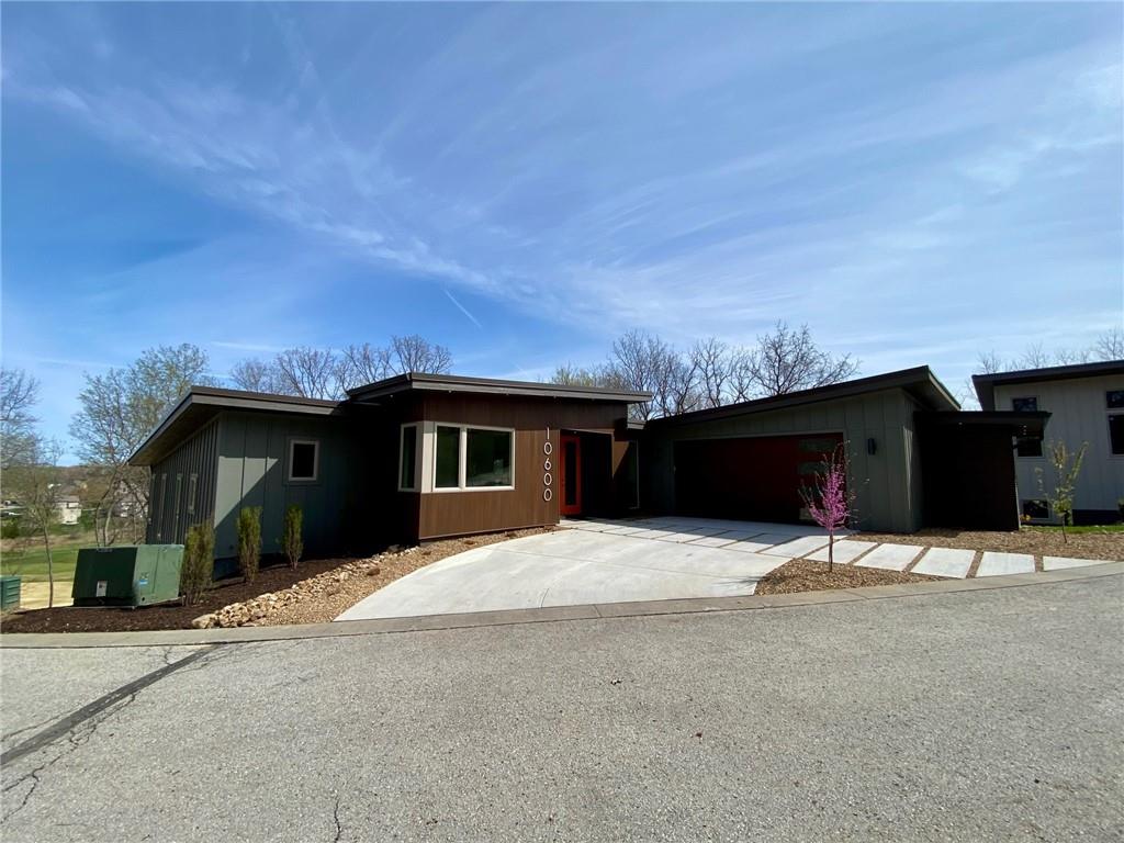 Listing Photo MLS #HMS2531815