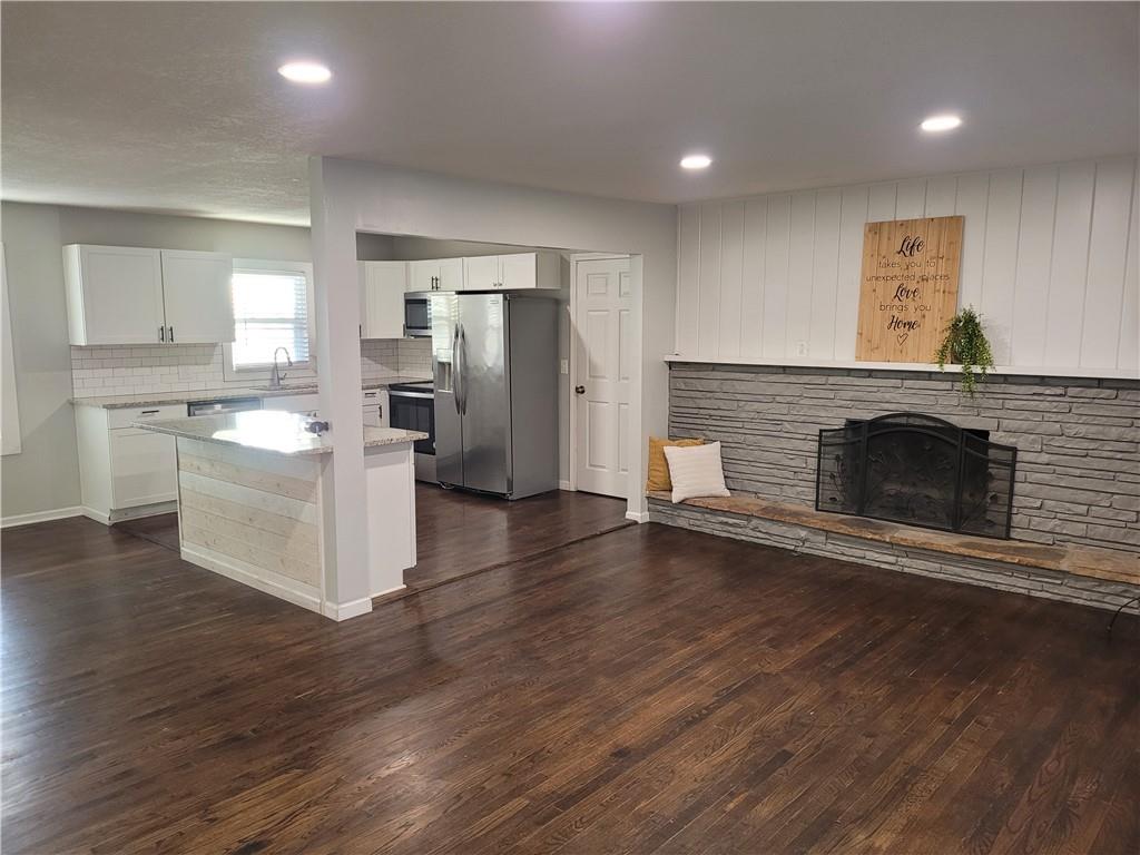 Listing Photo MLS #HMS2532606