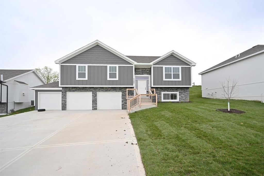 Listing Photo MLS #HMS2533001