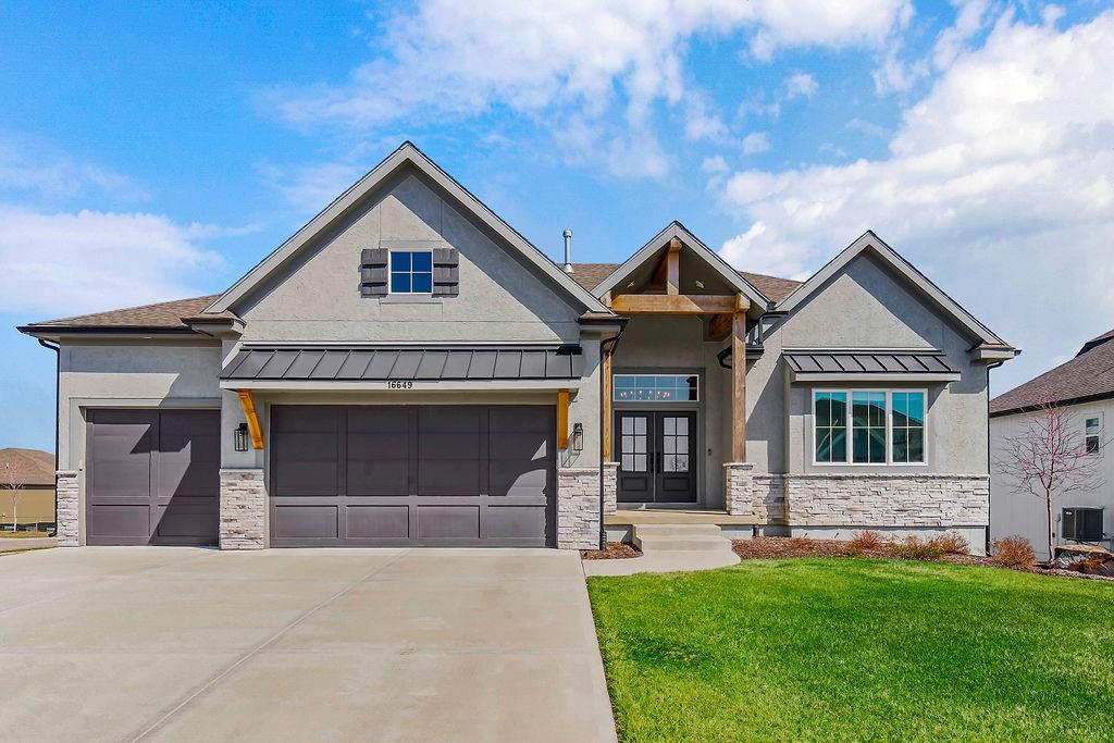Listing Photo MLS #HMS2533021