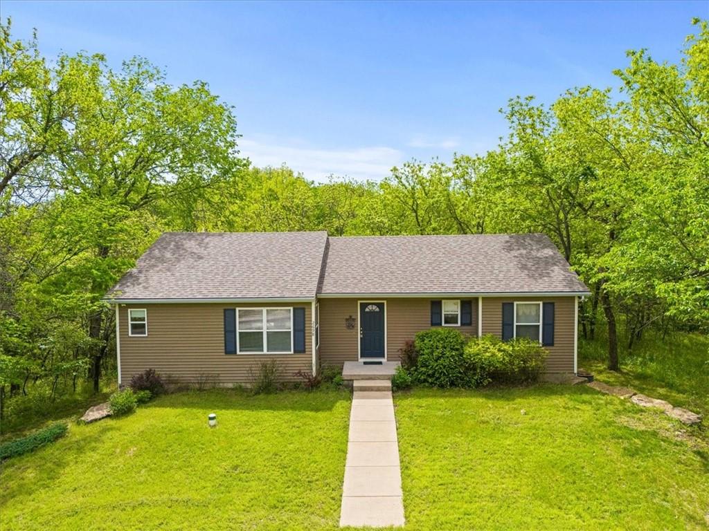 Listing Photo MLS #HMS2533209