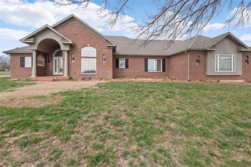Listing Photo MLS #HMS2534103
