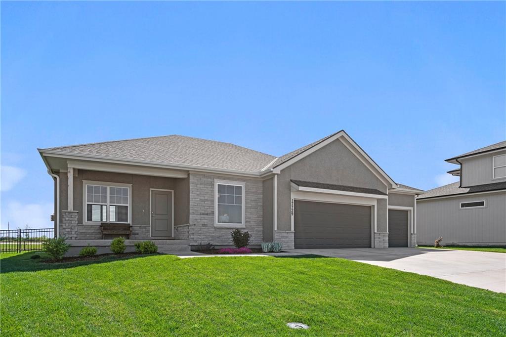 Listing Photo MLS #HMS2535131