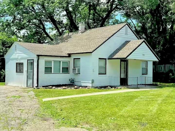 Listing Photo MLS #HMS2535476