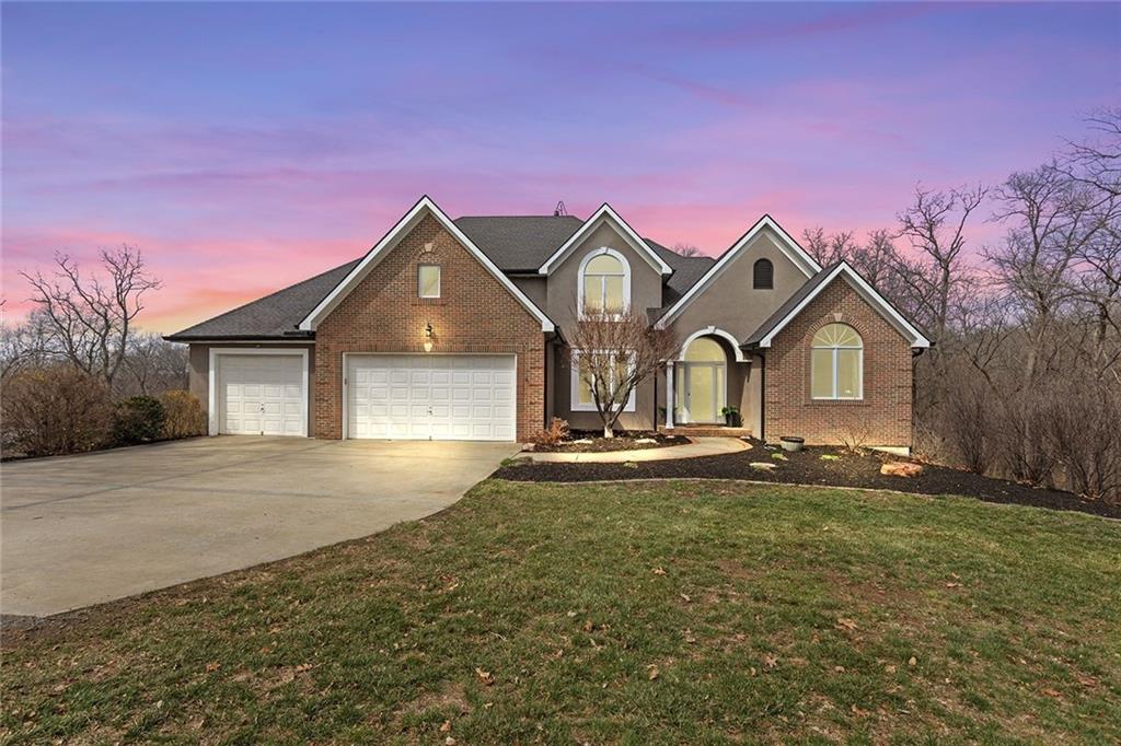 Listing Photo MLS #HMS2535750