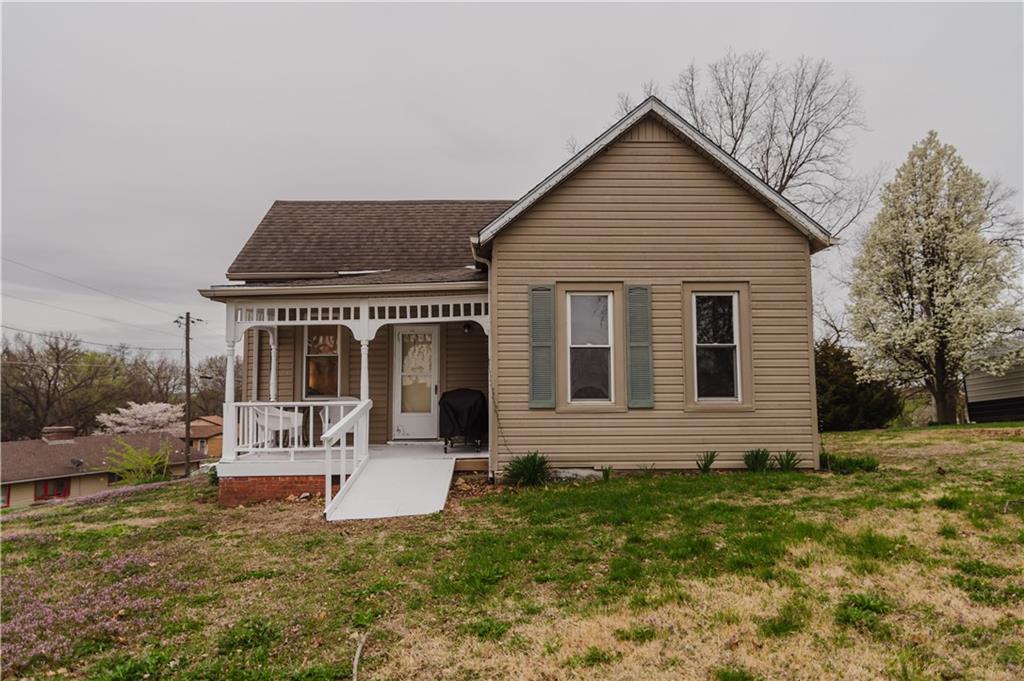 Listing Photo MLS #HMS2536185