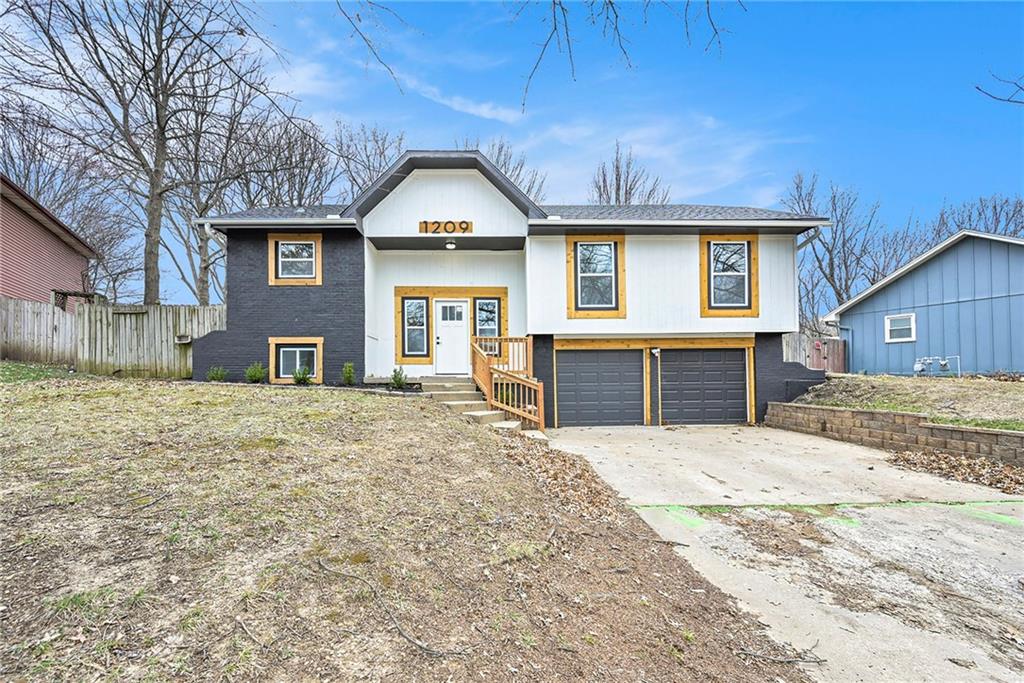 Listing Photo MLS #HMS2536601