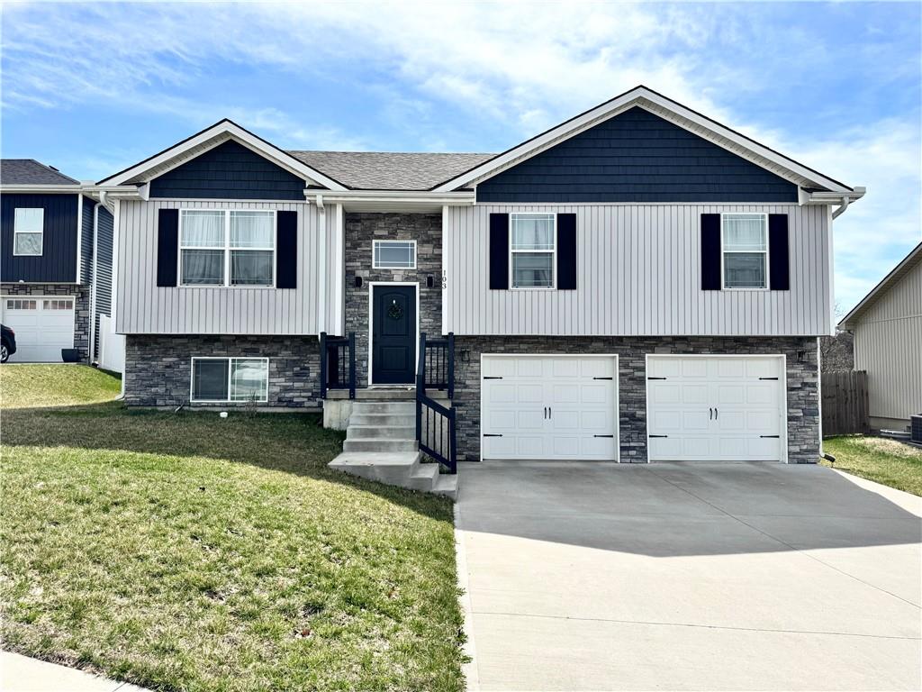 Listing Photo MLS #HMS2536713