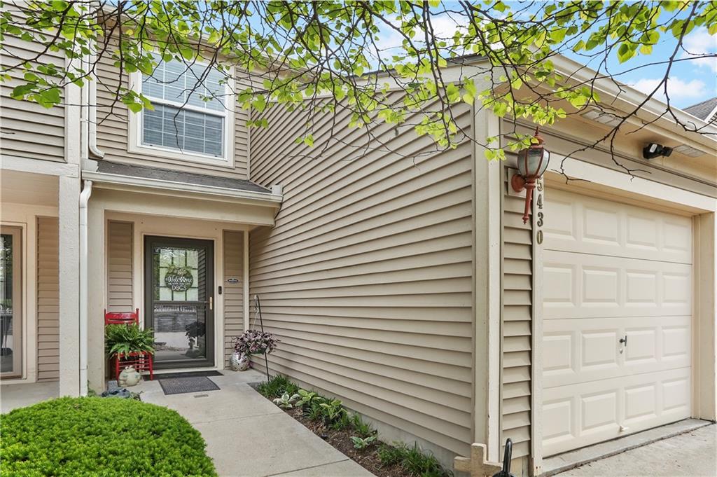 Listing Photo MLS #HMS2536941