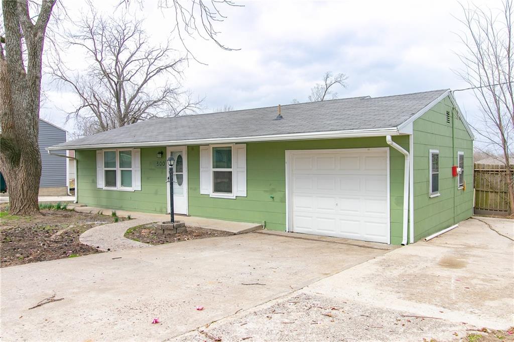 Listing Photo MLS #HMS2537125