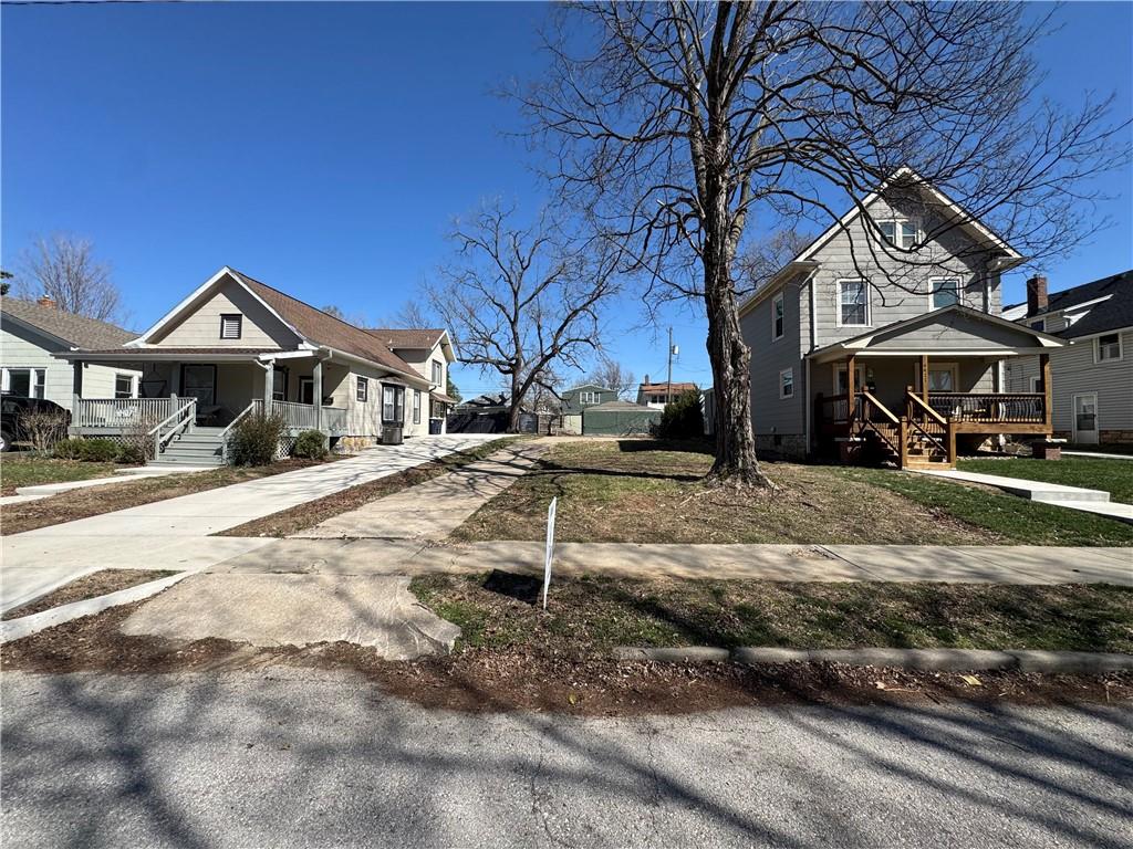 Listing Photo MLS #HMS2537129