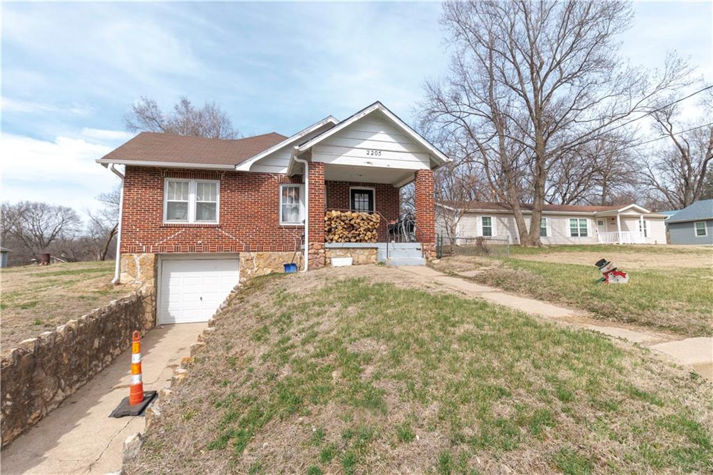 Listing Photo MLS #HMS2537166