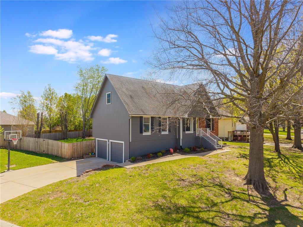 Listing Photo MLS #HMS2537356