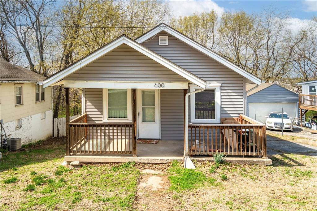 Listing Photo MLS #HMS2537557