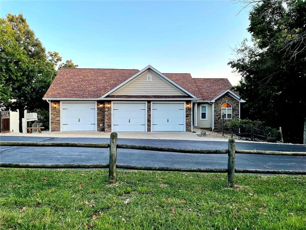 Listing Photo MLS #HMS2537735
